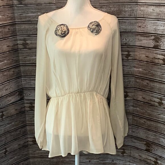 A'REVE Rosette Embellished Cream BohoTop - Picture 2 of 4